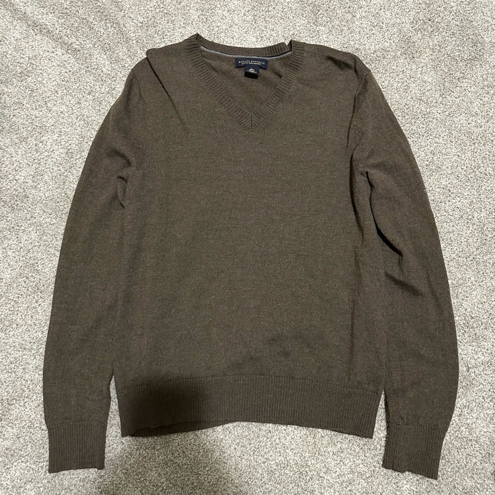 Banana Republic sweater. Large.